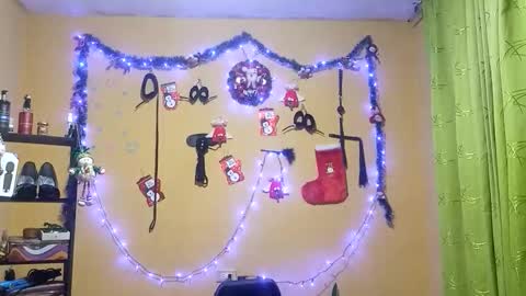 Snapshot of violetsexhot999 chatting on 12-03-25, 12:40 Violet777 online show from 12-03-25, 12:40