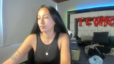 Snapshot of violetskinny chatting on 02-25-25, 06:31 violetskinny online show from 02-25-25, 06:31