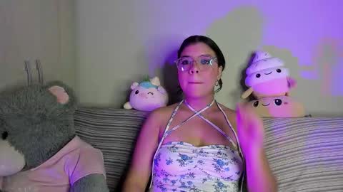 Snapshot of violett2006 chatting on 02-20-26, 07:10 violeta online show from 02-20-26, 07:10