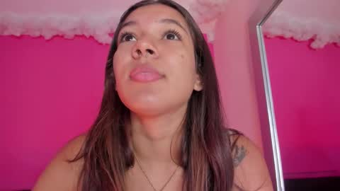 Snapshot of violett_24_ chatting on 03-06-25, 12:30 violett_24_ online show from 03-06-25, 12:30