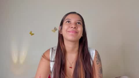 Snapshot of violett_24_ chatting on 10-11-25, 11:47 violett_24_ online show from 10-11-25, 11:47