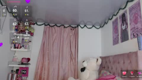 Snapshot of violett_brown9 chatting on 06-06-26, 06:40 violett_brown9 online show from 06-06-26, 06:40