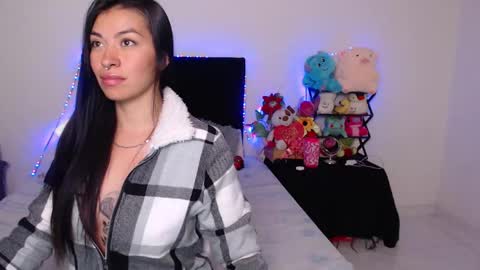 violeta  online show from 02-07-25, 05:10