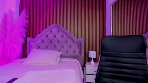 violett_hott_ online show from 03-13-26, 12:56