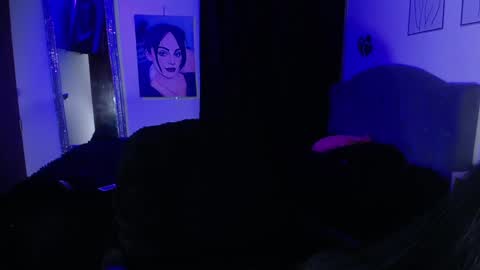 violett  Independent model online show from 01-07-25, 12:34