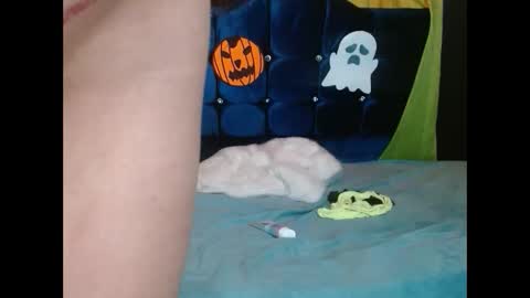 violetta_dreams online show from 10-30-25, 09:26