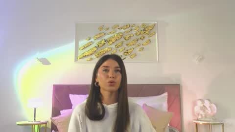 Snapshot of violetta_finch chatting on 12-14-25, 11:04 violetta_finch online show from 12-14-25, 11:04