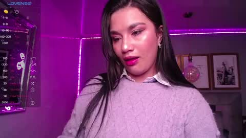 Violetta  online show from 02-12-25, 04:22