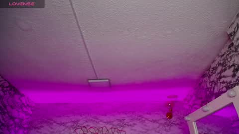 Violetta  online show from 02-28-25, 03:48