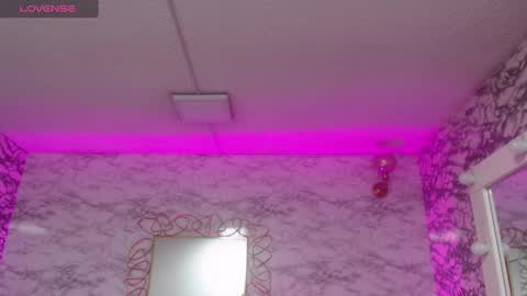 Violetta  online show from 03-08-25, 04:01