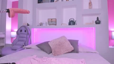 ViolettaBaker online show from 12-18-24, 09:29