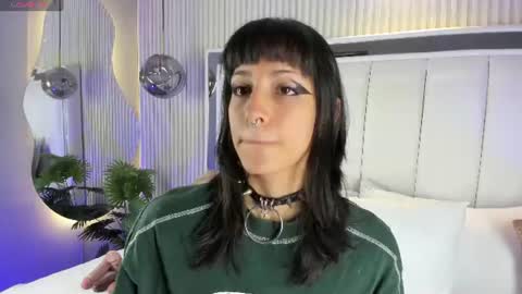 Snapshot of violettacolinss chatting on 06-09-26, 11:33 violettacolinss online show from 06-09-26, 11:33