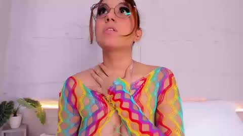 Violetta  online show from 09-23-25, 07:50