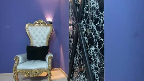 Snapshot of violettamidnight chatting on 10-28-25, 03:25 Violetta online show from 10-28-25, 03:25