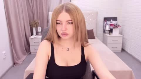 ViolettaOtis online show from 12-12-24, 11:40