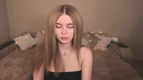 ViolettaOtis online show from 02-02-25, 11:30