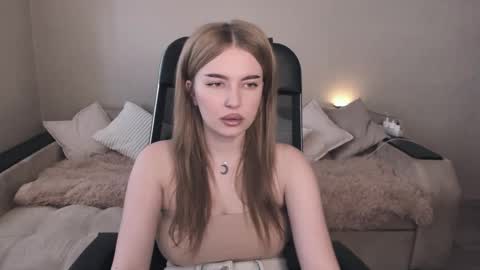 ViolettaOtis online show from 03-09-25, 11:36