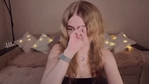 ViolettaOtis online show from 04-22-26, 02:51