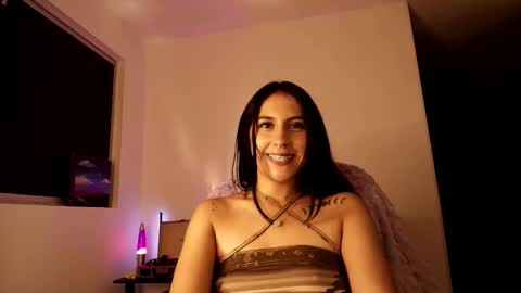 Violetta....Follow me in Twitter... online show from 10-03-25, 03:47