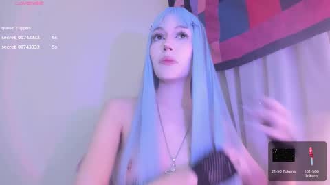 Snapshot of violettbones chatting on 03-06-25, 05:03 Violett online show from 03-06-25, 05:03