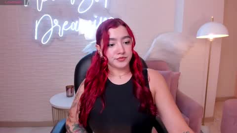 Violett Castel online show from 02-19-25, 07:38