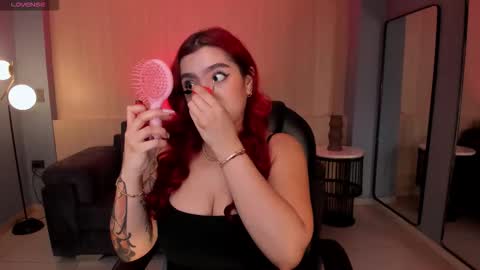 Violett Castel online show from 10-30-25, 07:14