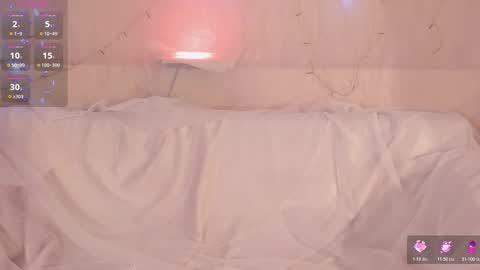 Violett Castel online show from 10-31-25, 08:10