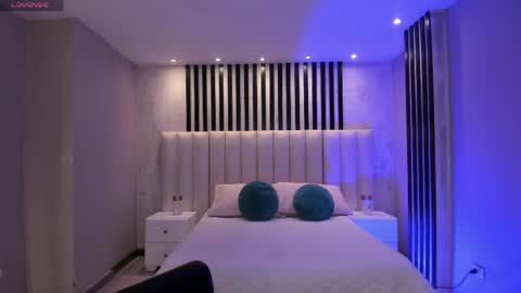 Violett Castel online show from 03-20-26, 06:57