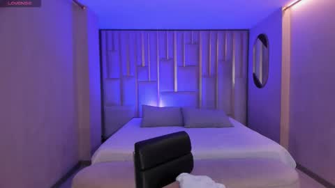 Violett Castel online show from 03-23-26, 07:18