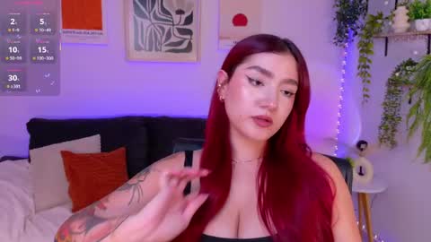 Snapshot of violettcastel chatting on 05-18-26, 08:47 Violett Castel online show from 05-18-26, 08:47
