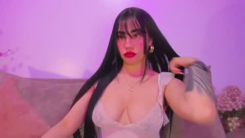 violette_laurent online show from 07-14-26, 01:19