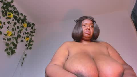 Snapshot of violette_plus chatting on 05-01-26, 04:06 Call me valeria online show from 05-01-26, 04:06