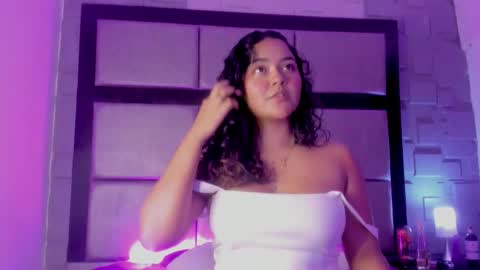 violetteecourt online show from 10-12-25, 08:41