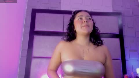 violetteecourt online show from 10-16-25, 02:40