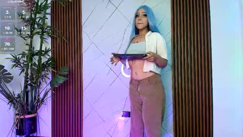 Snapshot of violettenoi chatting on 05-17-26, 09:33 violettenoi online show from 05-17-26, 09:33