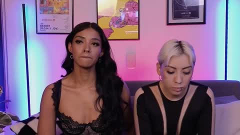 Violet online show from 10-11-25, 12:43