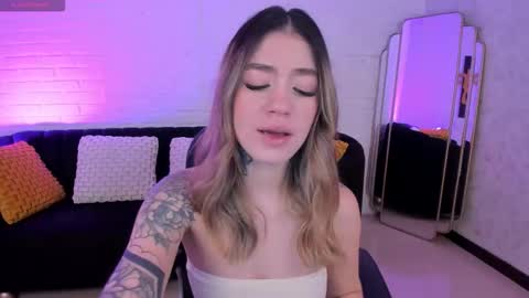 Violett  online show from 10-11-25, 06:50