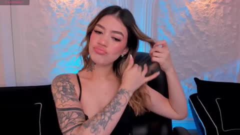 Violett  online show from 10-18-25, 11:44