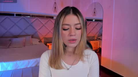 Violett  online show from 01-15-26, 06:44