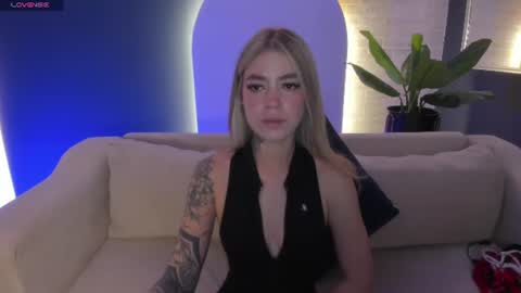 Snapshot of violetthansson chatting on 07-15-26, 09:58 Violett online show from 07-15-26, 09:58