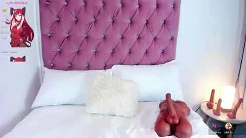 Snapshot of violettharous chatting on 03-07-25, 11:27 VioletthaRous online show from 03-07-25, 11:27