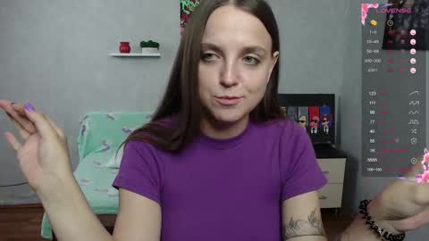 Snapshot of violetwin chatting on 09-17-25, 02:08 Violet online show from 09-17-25, 02:08