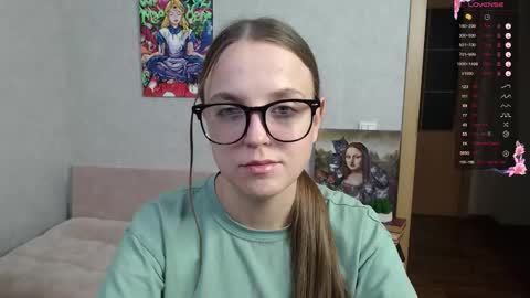 Snapshot of violetwin chatting on 09-26-25, 06:01 Violet online show from 09-26-25, 06:01