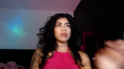 Snapshot of violetwitch05 chatting on 09-13-25, 04:12  Violet  online show from 09-13-25, 04:12