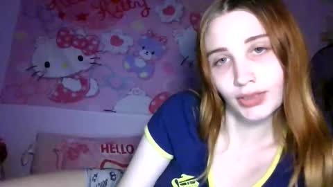 violetxblossoms online show from 12-22-25, 03:25