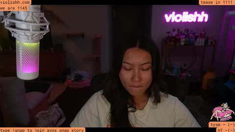 follow me on twitter violishh and ig violishh  online show from 11-13-25, 12:09