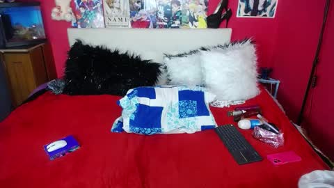 Isabella  online show from 01-07-25, 11:45