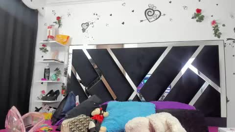 Snapshot of vip_thedivas chatting on 01-31-25, 11:35 The divas online show from 01-31-25, 11:35