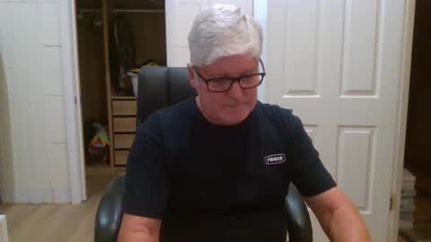 viper654321 online show from 04-30-26, 07:25