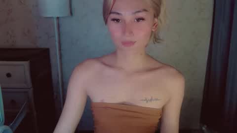 Pearl online show from 04-28-26, 07:02